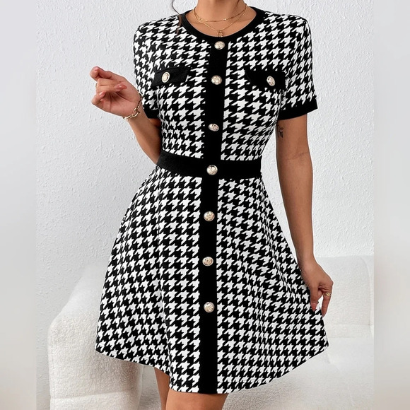 Dresses & Skirts - Houndstooth Print Button Front Dress